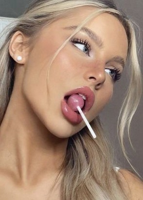 Вера (23), Улица 1905 года, 10,000 ₽ час, Минет в презервативе, Куннилингус, тел +7(978)784-24-62