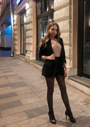 Маша (21), Студенческая, 5,000 ₽ час, Минет без резинки, Легкая доминация, тел +7(921)607-40-02