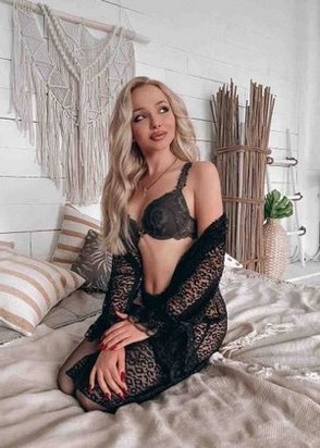 Анна (24), Шаболовская, 3,000 ₽ час, Окончание на грудь, Страпон, тел +7(904)912-47-89