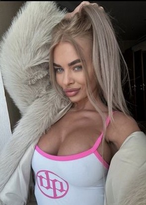 Нина (24), Университет, 10,000 ₽ час, Массаж профессиональный, Массаж расслабляющий, тел +7(953)061-32-86