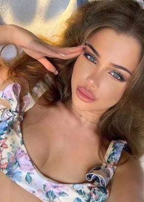 Ева (20), Чеховская, 8,000 ₽ час, Секс классический, Массаж классический, тел +7(989)562-03-26