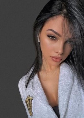 Карина (24), Строгино, 1,500 ₽ час, Услуги семейной паре, Массаж классический, тел +7(953)946-15-12