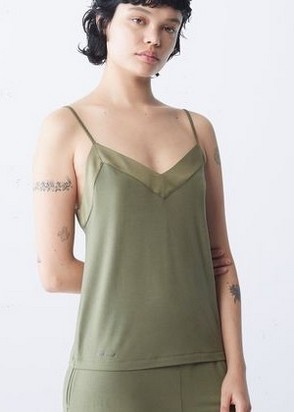 Дикобразик (20), No phrase key specified, 6,779 ₽ час, , Лесби откровенное, тел +7(921)639-98-16