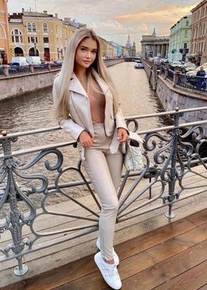 Ева (20), Измайлово, 8,000 ₽ час, Стриптиз профи, Массаж расслабляющий, тел +7(987)681-78-74