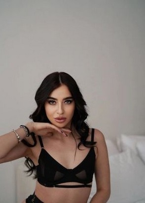 Крис (22), Смоленская, 5,000 ₽ час, Минет в презервативе, Окончание на грудь, тел +7(995)560-93-93