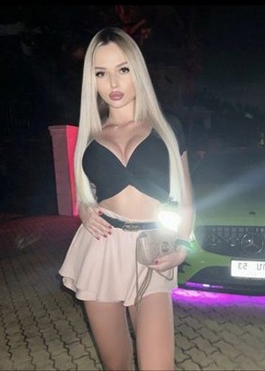 Настя (22), Профсоюзная, 10,000 ₽ час, Куннилингус, Массаж классический, тел +7(988)278-95-13