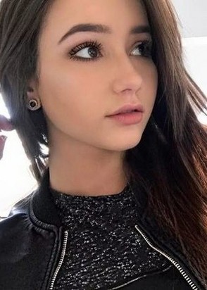 Инэса (23), Авиамоторная, 3,000 ₽ час, Услуги семейной паре, Игрушки, тел +7(988)325-85-47