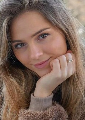 Лаура (22), Коньково, 3,000 ₽ час, Игрушки, Куннилингус, тел +7(929)673-49-97