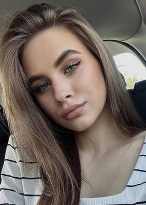 Ксюша (20), Хорошевская, 8,000 ₽ час, Минет без резинки, Массаж классический, тел +7(902)728-47-25