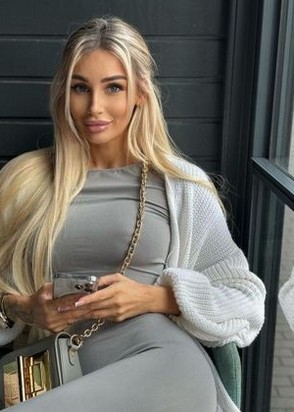 Алиса (26), Студенческая, 20,000 ₽ час, Минет в презервативе, Массаж эротический, тел +7(995)576-49-58