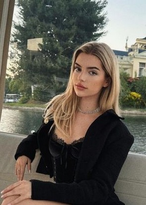 Настя (20), Строгино, 8,000 ₽ час, Услуги семейной паре, Минет глубокий, тел +7(996)428-95-80