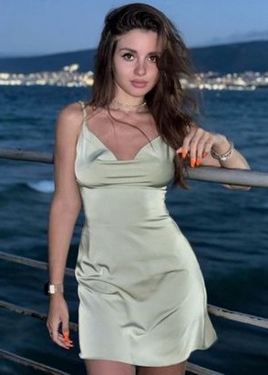 Лиза (22), Измайлово, 8,000 ₽ час, Минет в презервативе, Минет глубокий, тел +7(988)725-56-71