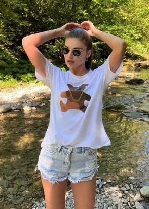 Лера (23), Новоясеневская, 8,000 ₽ час, Окончание на грудь, Массаж эротический, тел +7(995)729-60-81