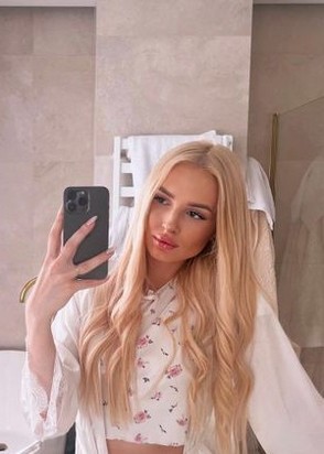 Алиса (22), Нагорная, 8,000 ₽ час, Минет в презервативе, Минет глубокий, тел +7(937)740-01-61