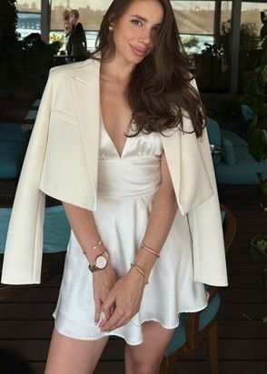 Вика (24), Филатов Луг, 8,000 ₽ час, Массаж профессиональный, Фетиш, тел +7(937)814-23-03