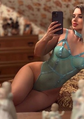 Зарина (22), Студенческая, 3,000 ₽ час, Секс классический, Фото/видео съемка (доп.), тел +7(950)523-32-29