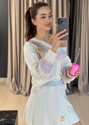 Катя (22), No phrase key specified, 8,000 ₽ час, Минет в презервативе, Легкая доминация, тел +7(991)805-56-26