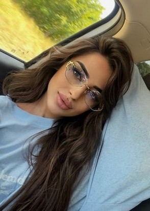 Арина (23), No phrase key specified, 8,000 ₽ час, Минет в презервативе, Массаж расслабляющий, тел +7(995)780-45-45