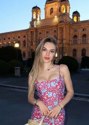 Тина (22), No phrase key specified, 8,000 ₽ час, Минет без резинки, Минет глубокий, тел +7(999)371-41-67