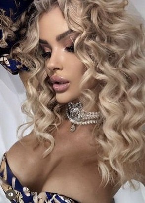 Каролина (23), Кантемировская, Массаж классический, Массаж профессиональный, тел +7(931)034-75-79