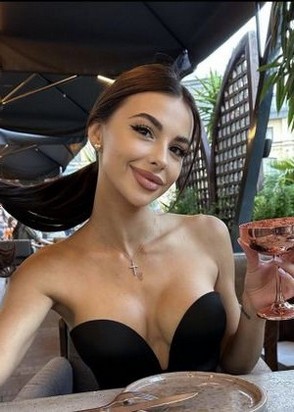 Николь (22), Чеховская, Минет глубокий, Массаж расслабляющий, тел +7(995)123-87-85