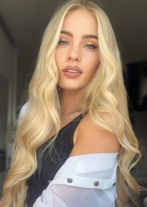 Лариса (22), Хорошёво-Мнёвники, 8,000 ₽ час, Секс анальный, Массаж расслабляющий, тел +7(988)317-82-12