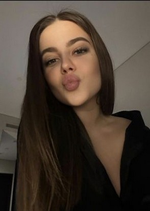 Алиса (22), Фрунзенская, Массаж профессиональный, Массаж расслабляющий, тел +7(900)806-40-02