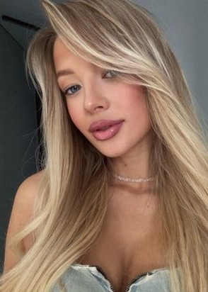 Соня (20), Южное Бутово, 10,000 ₽ час, Минет в презервативе, Окончание на лицо, тел +7(999)763-45-02