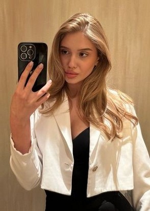 Лиза (21), Университет, 8,000 ₽ час, Массаж классический, Массаж профессиональный, тел +7(987)895-36-09