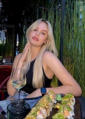 Женя (21), Охотный ряд, 10,000 ₽ час, Минет в презервативе, Массаж урологический, тел +7(904)214-69-49