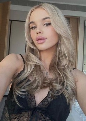 Эля (22), Тимирязевская, 8,000 ₽ час, Окончание на грудь, Легкая доминация, тел +7(901)534-32-24