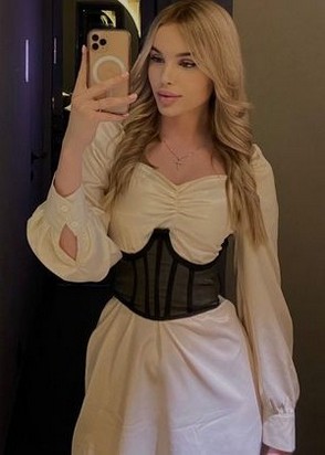 Кира (25), Авиамоторная, 8,000 ₽ час, Секс анальный, Массаж профессиональный, тел +7(987)917-34-56