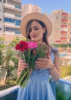 Лена (22), Зил, 8,000 ₽ час, Минет в презервативе, Легкая доминация, тел +7(900)493-63-61