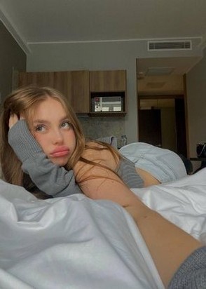 Юля (21), Киевская, 10,000 ₽ час, Секс классический, Минет в презервативе, тел +7(996)390-60-90