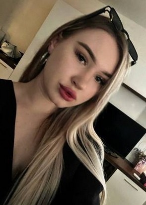 Ника (22), Чеховская, 8,000 ₽ час, Услуги семейной паре, Окончание на лицо, тел +7(951)640-67-56