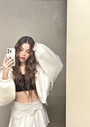 Агата (19), Студенческая, 8,000 ₽ час, Минет в презервативе, Массаж эротический, тел +7(989)698-79-93