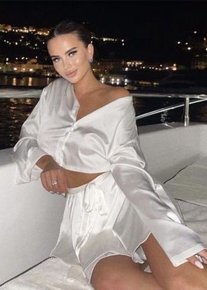 Лиза (22), Смоленская, Окончание в рот, Массаж расслабляющий, тел +7(987)539-79-86