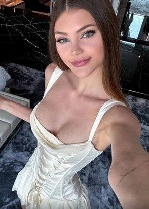 Олеся (26), Шаболовская, 3,000 ₽ час, Секс групповой, Окончание в рот, тел +7(953)271-49-08