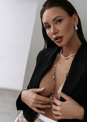 Маша (21), Таганская, 15,000 ₽ час, Минет без резинки, Стриптиз не профи, тел +7(988)914-26-23