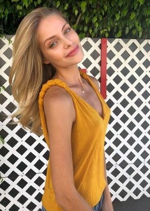 Злата (25), Технопарк, 10,000 ₽ час, Минет в презервативе, Минет без резинки, тел +7(904)794-01-78