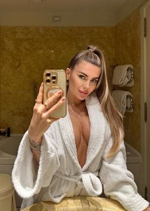 Инна (23), Чеховская, 10,000 ₽ час, Услуги семейной паре, Массаж урологический, тел +7(927)826-68-78