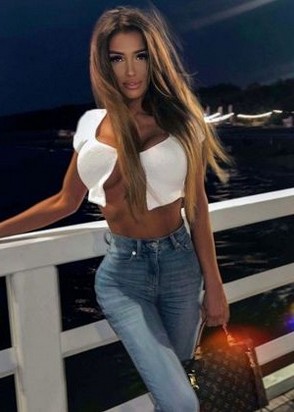 Элана (25), No phrase key specified, Секс классический, Минет без резинки, тел +7(987)102-70-80