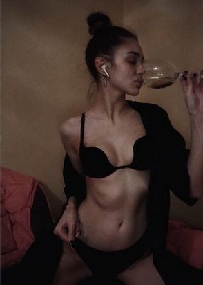 Анита (25), Смоленская, 8,000 ₽ час, Секс классический, Виртуальный секс, тел +7(995)259-19-01