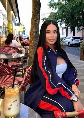 Ева (25), Третьяковская, 8,000 ₽ час, Секс классический, Окончание на лицо, тел +7(918)361-65-53