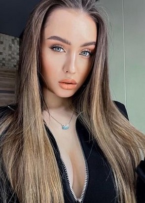 Ева (23), Чеховская, 8,000 ₽ час, Секс классический, Легкая доминация, тел +7(989)041-97-54