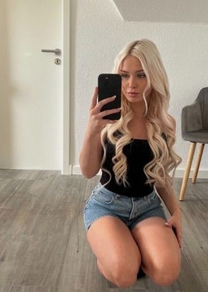 Женя (20), Нагорная, 8,000 ₽ час, Секс классический, Окончание на лицо, тел +7(988)032-39-70