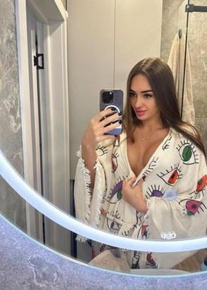 Инна (24), Перово, 8,000 ₽ час, Минет в презервативе, Стриптиз не профи, тел +7(995)396-94-17