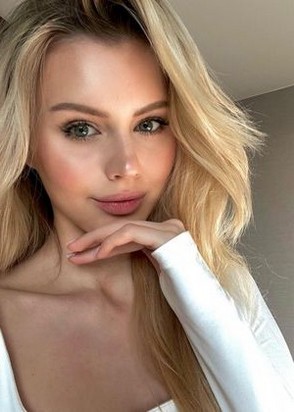 Соня (20), Смоленская, 8,000 ₽ час, Куннилингус, Стриптиз не профи, тел +7(987)645-51-23