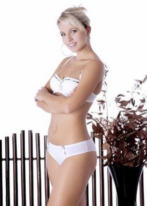 Дина (25), Молодежная, 5,000 ₽ час, Минет без резинки, Госпожа, тел +7(921)847-61-92