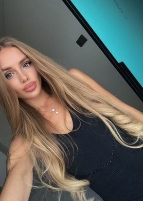 Инна (23), Фонвизинская, 8,000 ₽ час, Минет глубокий, Массаж урологический, тел +7(999)075-41-37